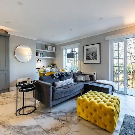Finnehy Townhouse Hébergement de vacances *