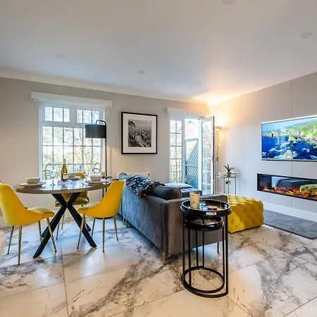 Finnehy Townhouse